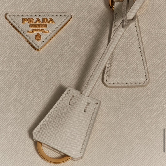 Prada Galleria Saffiano Leather Bag - Picture 8 of 10